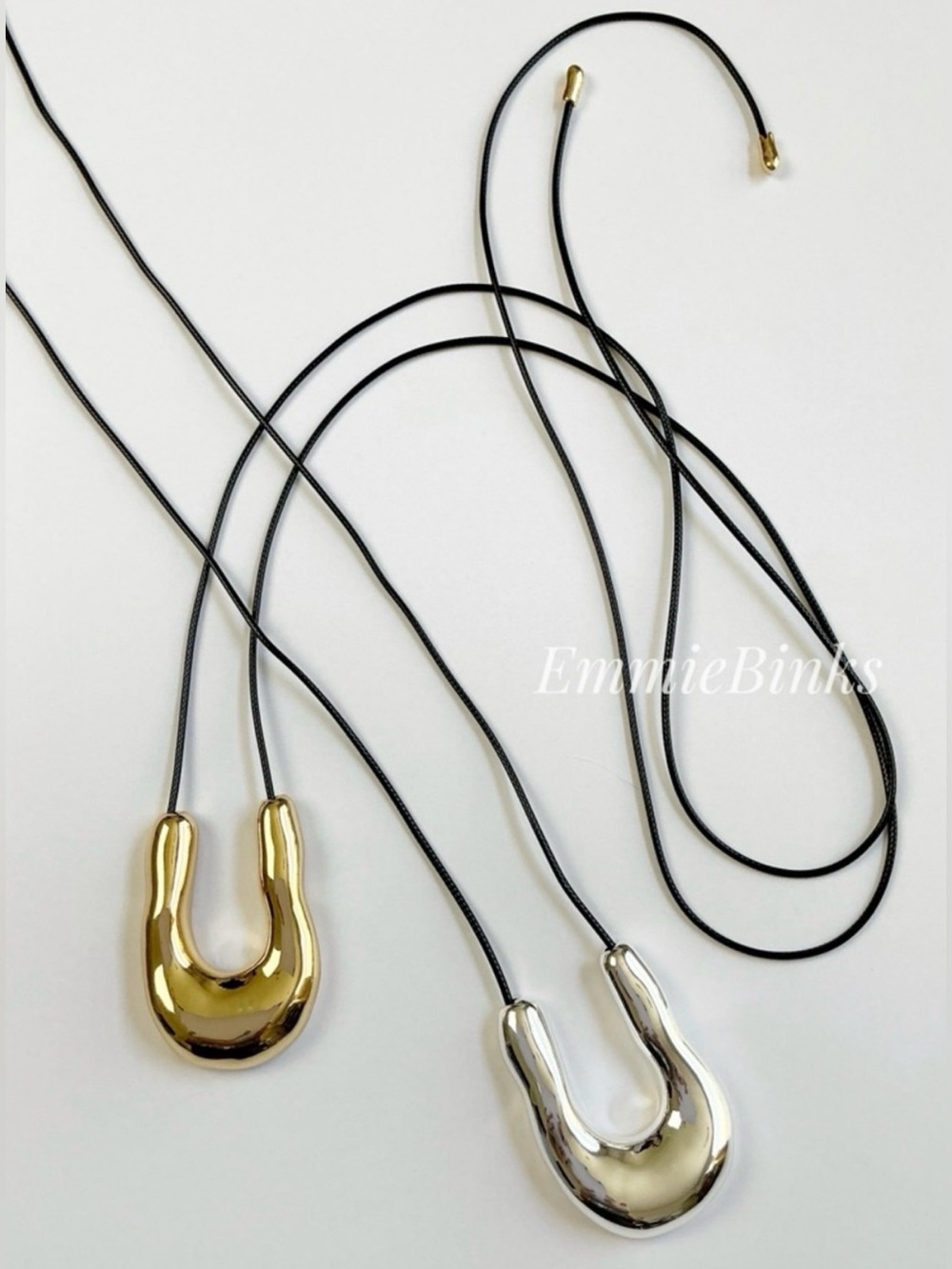 New Anthropologie 18KGP Horse Shoe Equestrian Wrap Tie Necklace